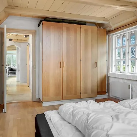 Vakantiehuis Lovely In With Wifi Romo